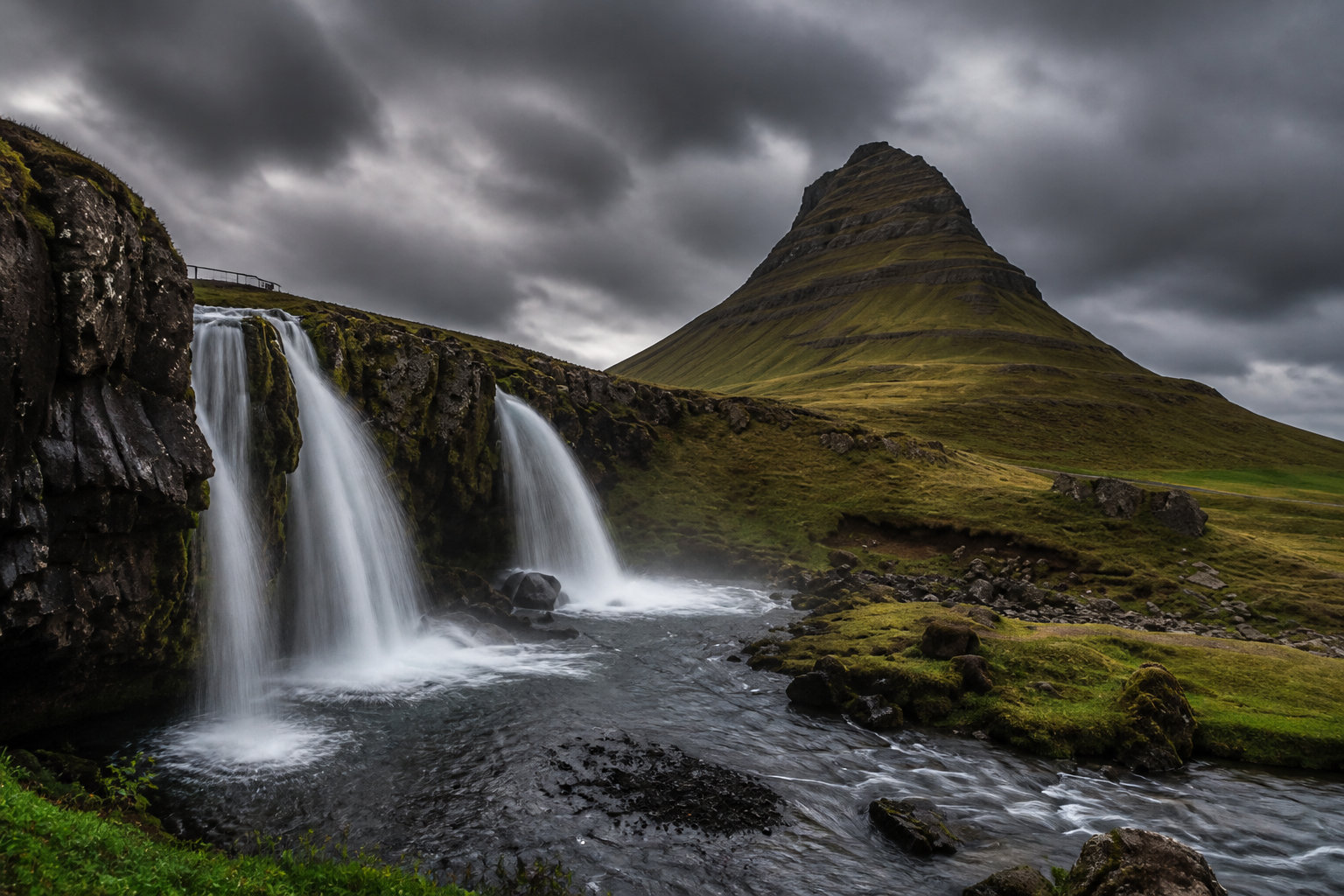 Pourquoi choisir un road trip en Islande pour vos vacances ?